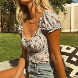 Reformation Bev Top (Petunia)